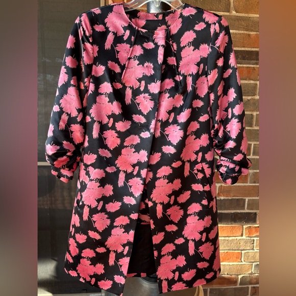 Doncaster Jackets & Blazers - Rare Stunning Doncaster Silk Pink & Black Jacket Size 4 & matching blouse Size2